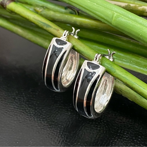 Vintage MONET Signed Black Enamel Silver-tone Hoop Earrings - Picture 2 of 15